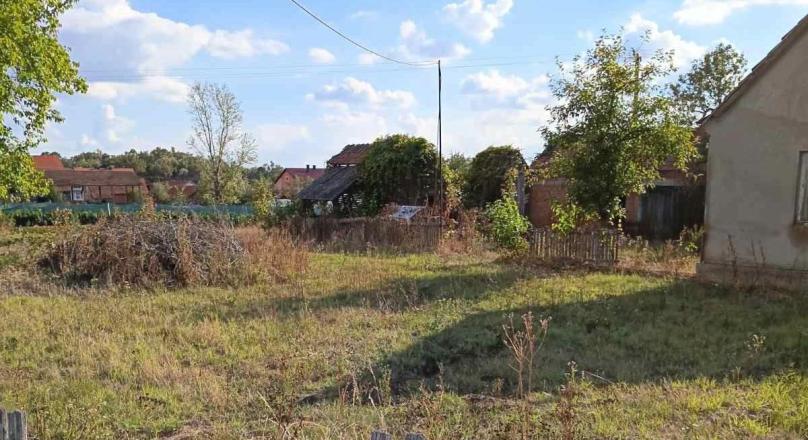 Zemlja 4 duluma u Donjem Dragaljevcu,Bijeljina