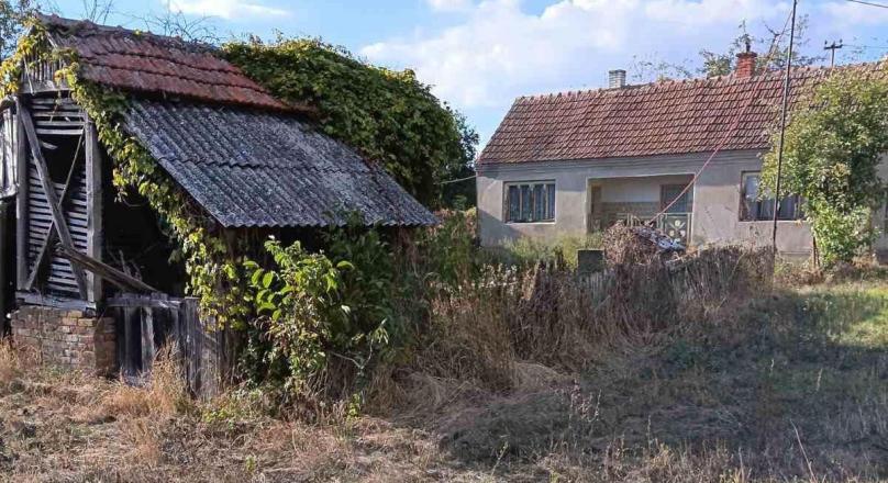 Zemlja 4 duluma u Donjem Dragaljevcu,Bijeljina