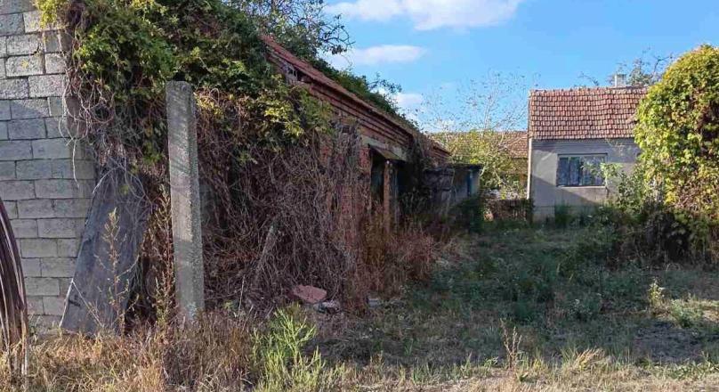 Zemlja 4 duluma u Donjem Dragaljevcu,Bijeljina
