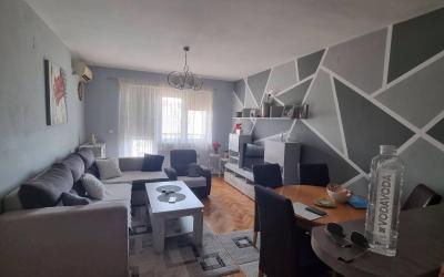 Stan 73m2 u naselju Intergaj(Bijeljina)