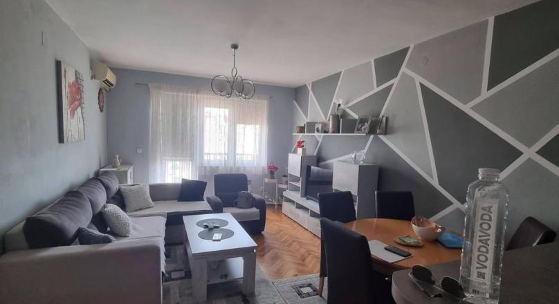 Stan 73m2 u naselju Intergaj(Bijeljina)
