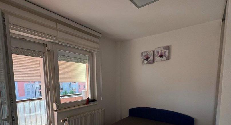Stan 38m2 u ul. Neznanih Junaka,Bijeljina